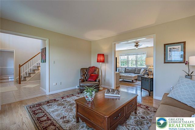 4542 Springfield Drive, Coplay Boro, PA 18037