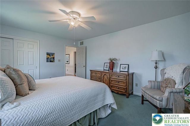 4542 Springfield Drive, Coplay Boro, PA 18037