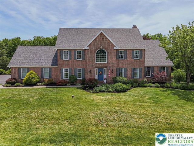 4542 Springfield Drive, Coplay Boro, PA 18037