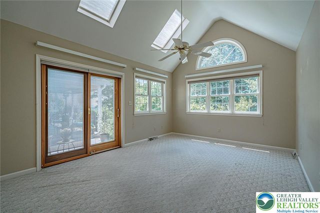 4542 Springfield Drive, Coplay Boro, PA 18037