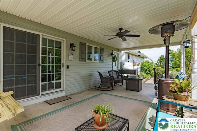 4542 Springfield Drive, Coplay Boro, PA 18037