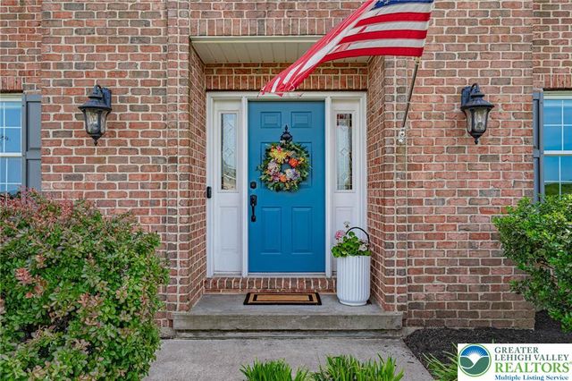 4542 Springfield Drive, Coplay Boro, PA 18037