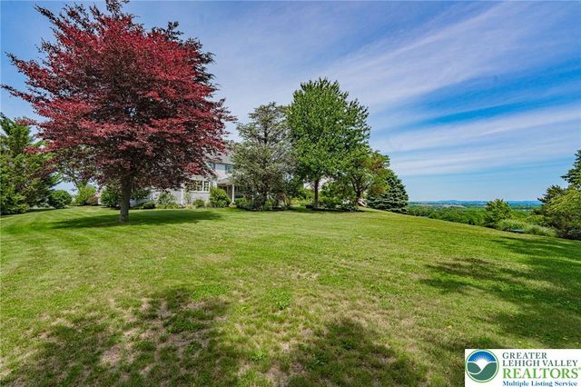 4542 Springfield Drive, Coplay Boro, PA 18037