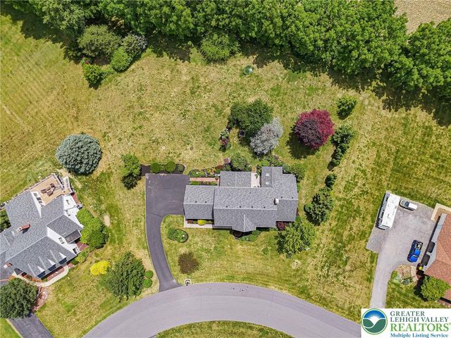 4542 Springfield Drive, Coplay Boro, PA 18037