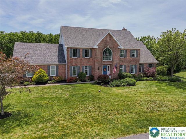4542 Springfield Drive, Coplay Boro, PA 18037