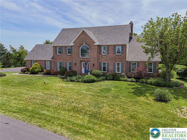 4542 Springfield Drive, Coplay Boro, PA 18037