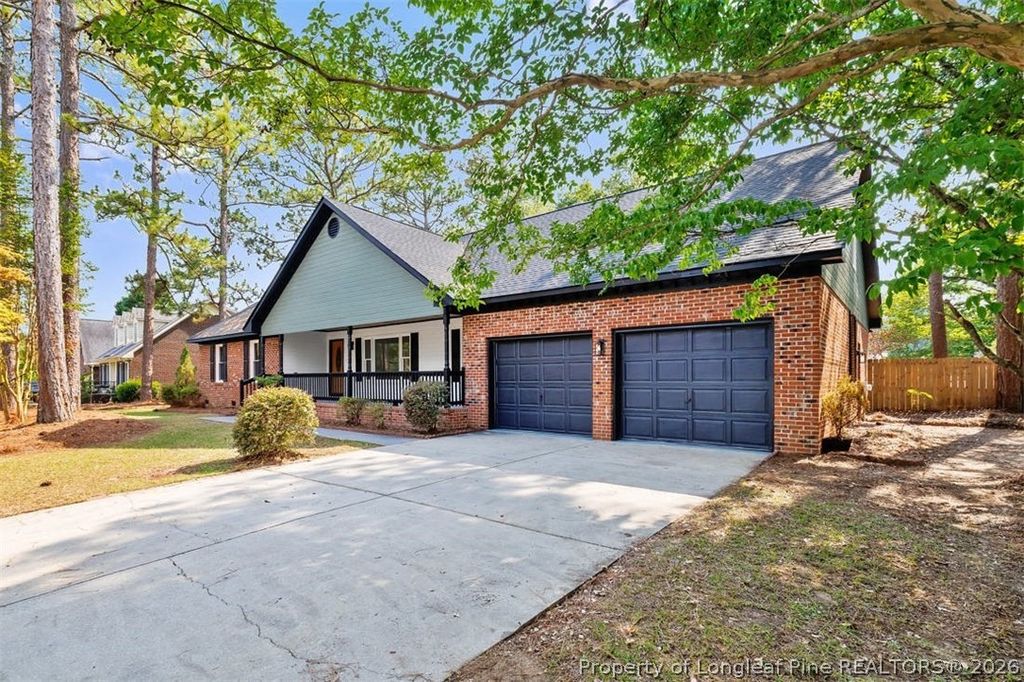 2382 Dunwoody Drive, Fayetteville, NC 28306 — exterior