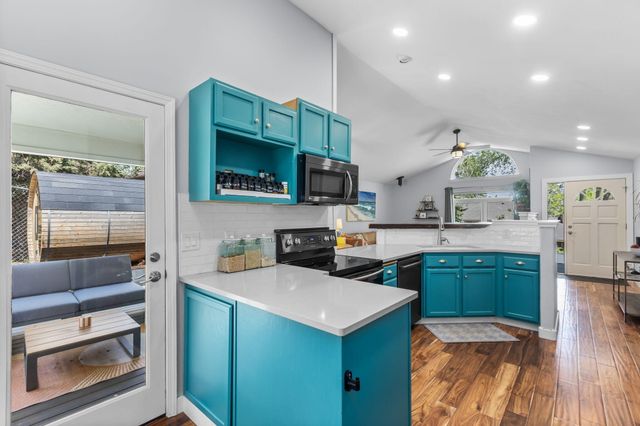 2807 NE Lotno Drive, Bend, OR 97701