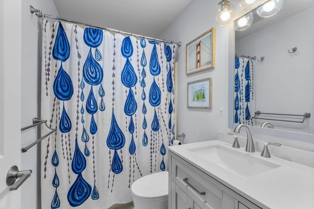 2807 NE Lotno Drive, Bend, OR 97701