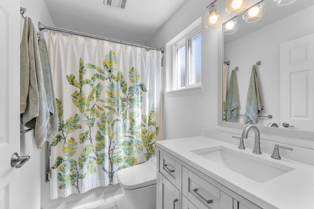 2807 NE Lotno Drive, Bend, OR 97701