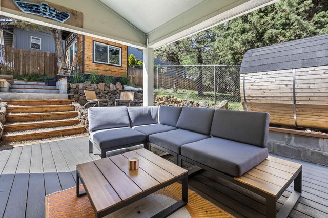 2807 NE Lotno Drive, Bend, OR 97701