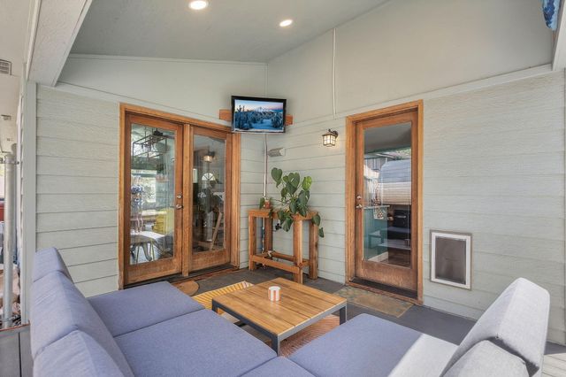 2807 NE Lotno Drive, Bend, OR 97701