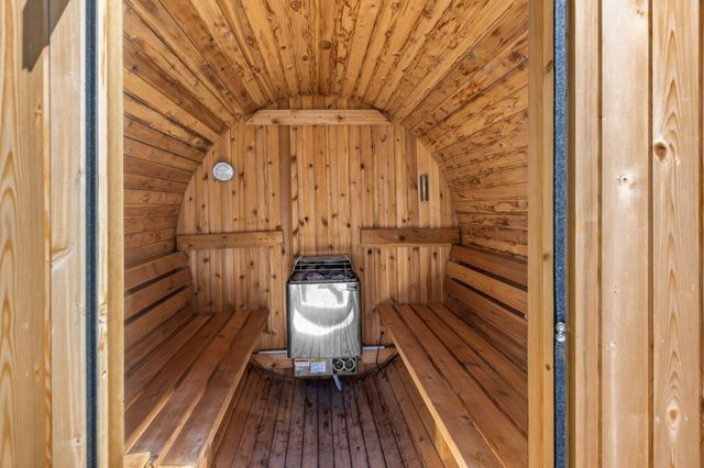 2807 NE Lotno Drive, Bend, OR 97701