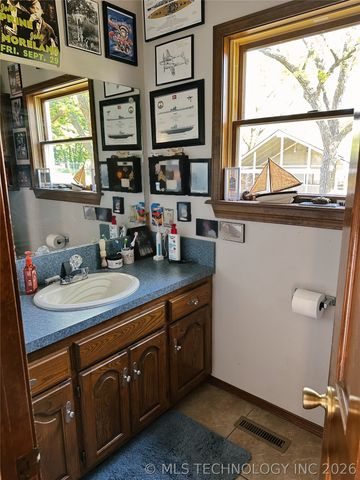 1113 Deer Creek, Pryor, OK 74361