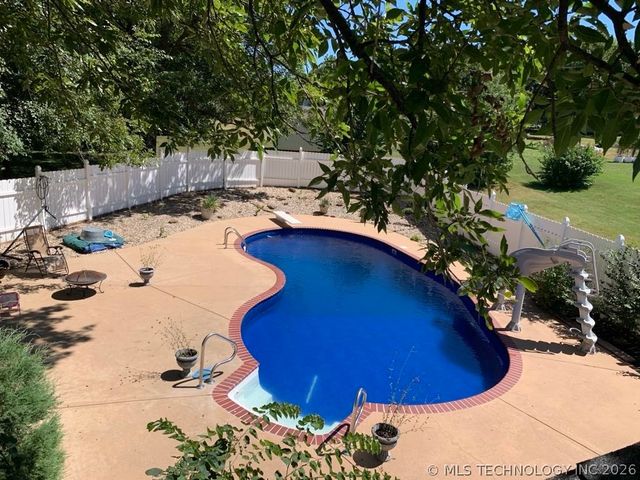 1113 Deer Creek, Pryor, OK 74361