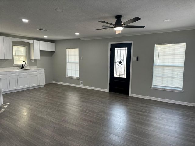 1122 Cypress Street, Baytown, TX 77520