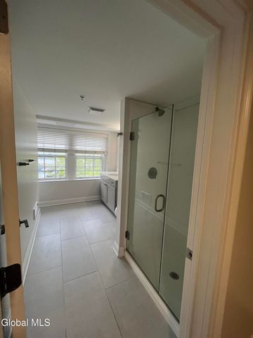 200 Broadway Apt 302, Troy, NY 12180