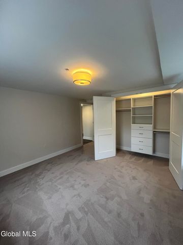 200 Broadway Apt 302, Troy, NY 12180