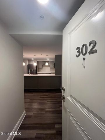 200 Broadway Apt 302, Troy, NY 12180