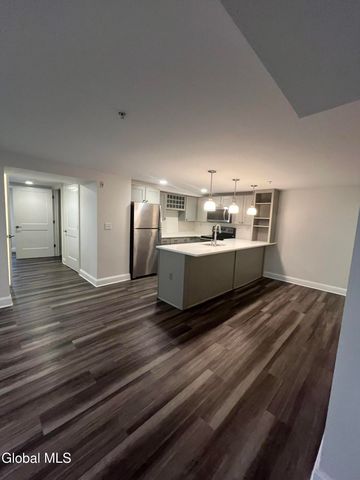 200 Broadway Apt 302, Troy, NY 12180