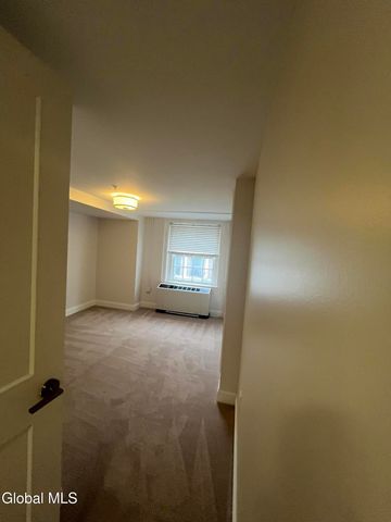 200 Broadway Apt 302, Troy, NY 12180