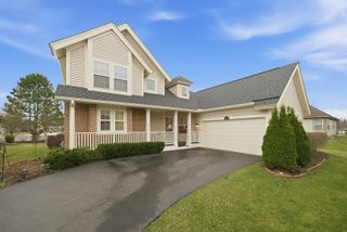 490 Beckett Crossing Drive, Mundelein, IL 60060