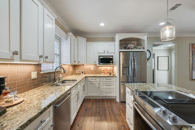 2786 Nestlewood, White Hall, AR 71602