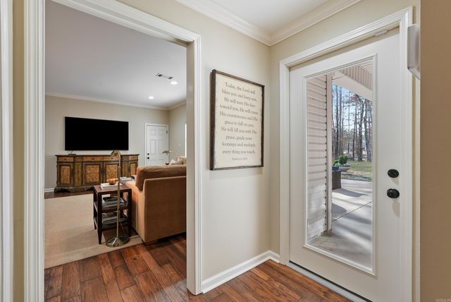 2786 Nestlewood, White Hall, AR 71602