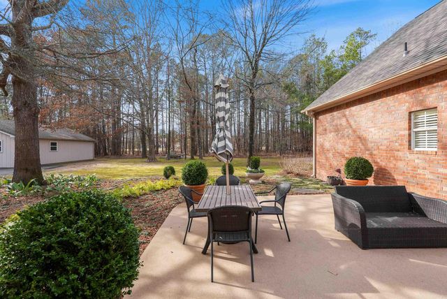 2786 Nestlewood, White Hall, AR 71602