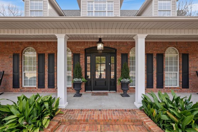 2786 Nestlewood, White Hall, AR 71602