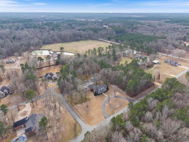 2786 Nestlewood, White Hall, AR 71602