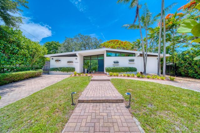 7055 SW 84th Avenue, Miami, FL 33143