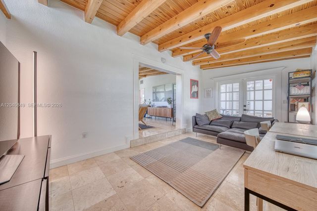 7055 SW 84th Avenue, Miami, FL 33143