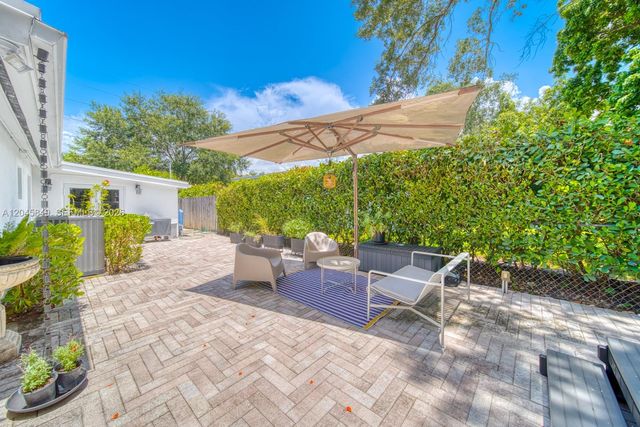 7055 SW 84th Avenue, Miami, FL 33143