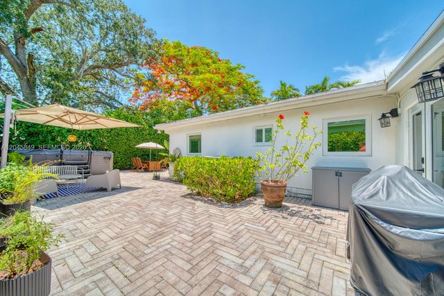 7055 SW 84th Avenue, Miami, FL 33143