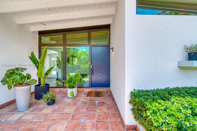 7055 SW 84th Avenue, Miami, FL 33143