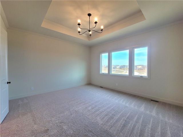 18221 Oakmont Street, Overland Park, KS 66013