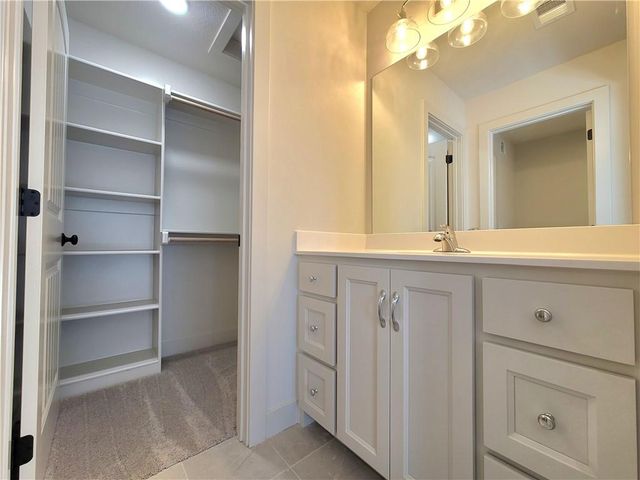 18221 Oakmont Street, Overland Park, KS 66013