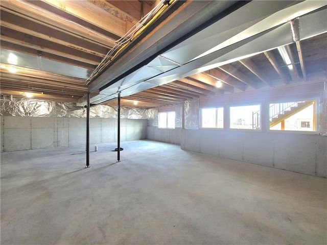 18221 Oakmont Street, Overland Park, KS 66013