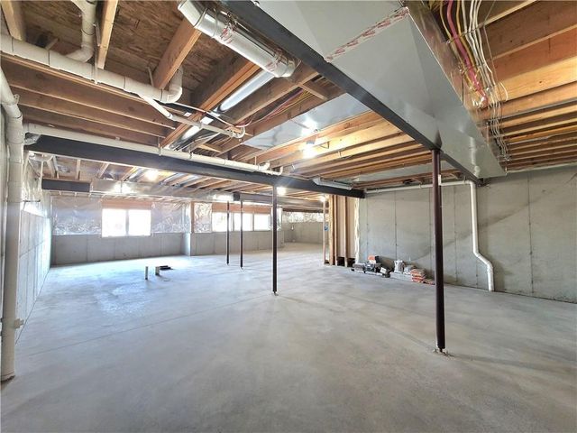 18221 Oakmont Street, Overland Park, KS 66013