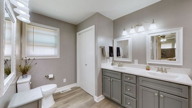 2135 Copper Spring Rd, Springville, TN 38256