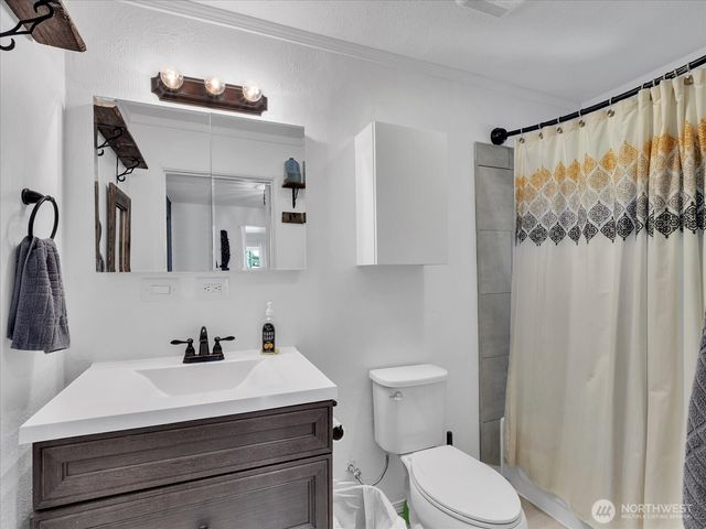 1719 Gregory Way, Bremerton, WA 98337