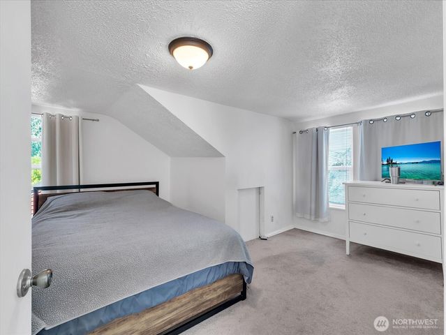 1719 Gregory Way, Bremerton, WA 98337