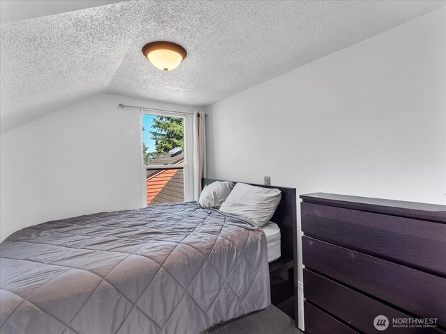 1719 Gregory Way, Bremerton, WA 98337