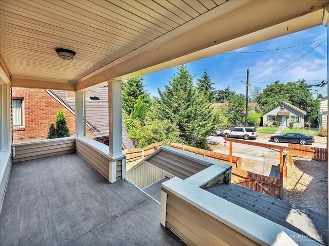 1719 Gregory Way, Bremerton, WA 98337