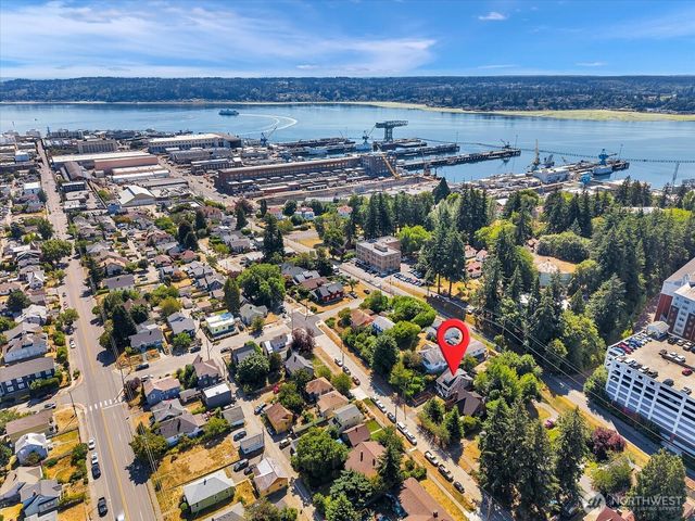 1719 Gregory Way, Bremerton, WA 98337