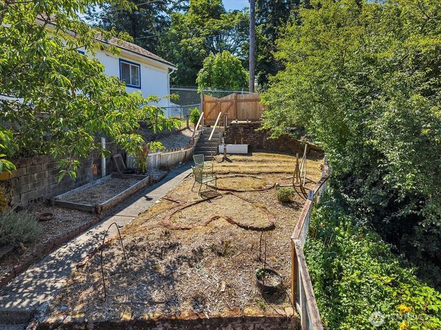 1719 Gregory Way, Bremerton, WA 98337