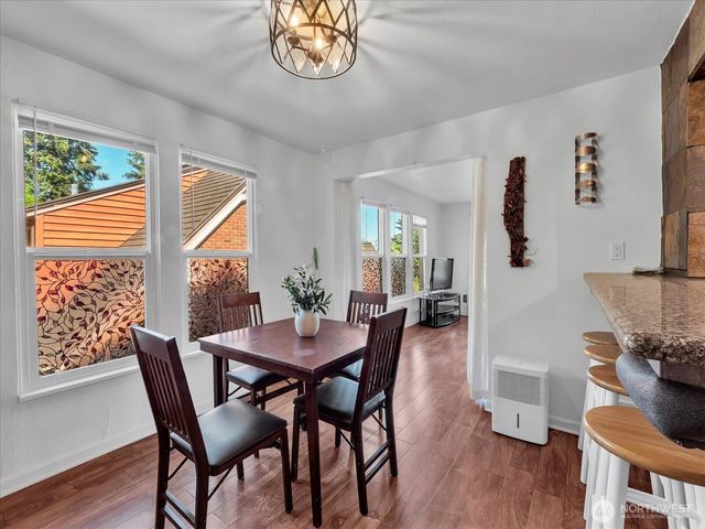 1719 Gregory Way, Bremerton, WA 98337