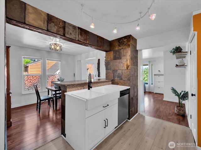 1719 Gregory Way, Bremerton, WA 98337