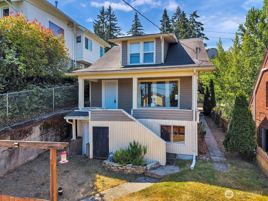 1719 Gregory Way, Bremerton, WA 98337